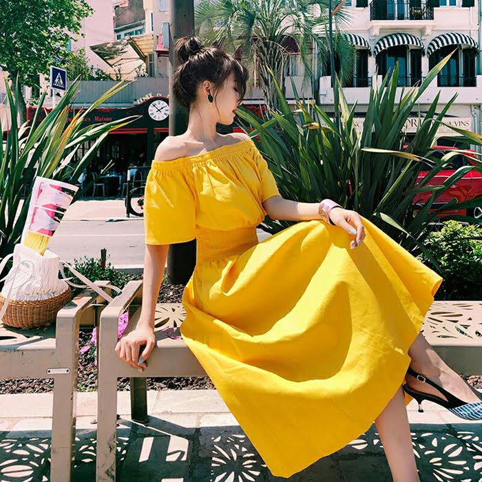 Chanel香奈兒 法國專櫃同步新款 2019新款 超顯瘦 性感一字肩露肩 收腰 大擺連衣裙  xly1214